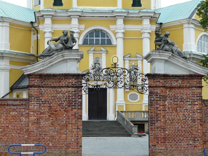 Bazylika-Gostyn005.jpg