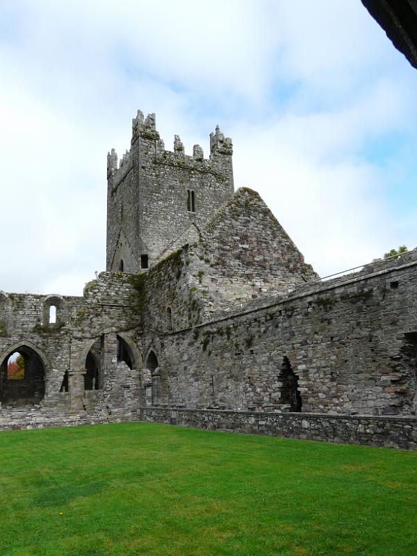 Jerpoint Abbey - 003.JPG
